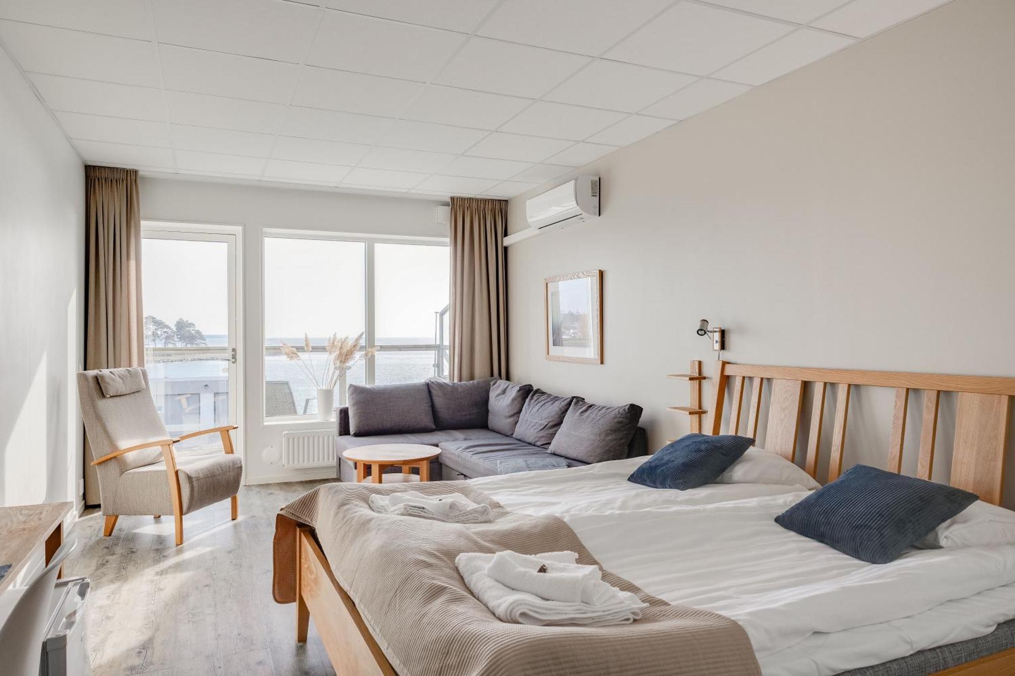 Hotell Hamnen Färjestaden Exterior foto